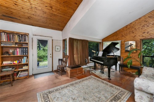 1865 Oldham Rd, Shawnigan Lake, BC 