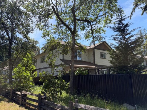 1966 Camas Rd, Nanaimo, BC 