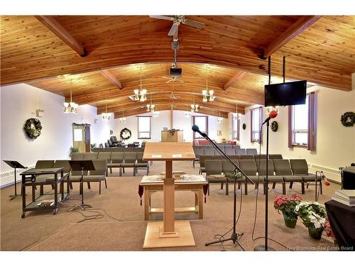 98 Mcnair Dr, Nackawic, NB 