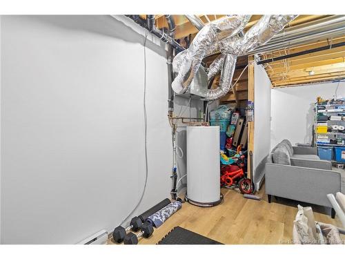 4 Westwood Dr, Fredericton, NB 