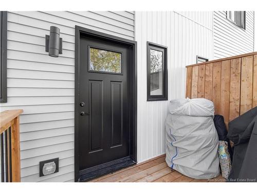 4 Westwood Dr, Fredericton, NB 