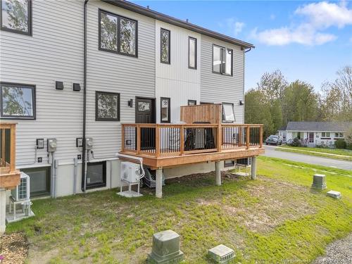 4 Westwood Dr, Fredericton, NB 