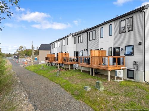 4 Westwood Dr, Fredericton, NB 