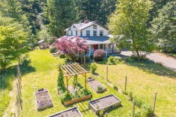 2956 Ridgeway Rd Nanaimo, BC V9R 5K3