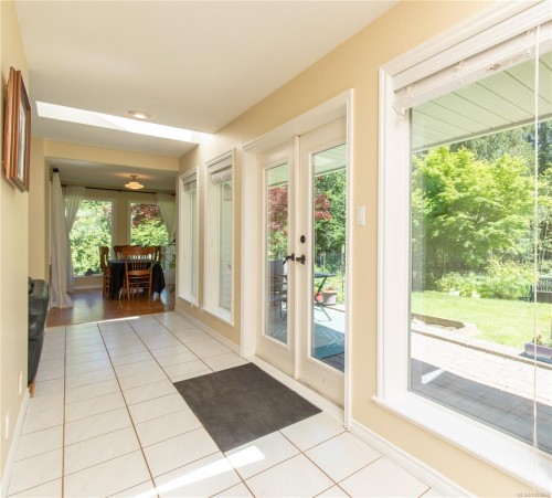 2956 Ridgeway Rd, Nanaimo, BC 