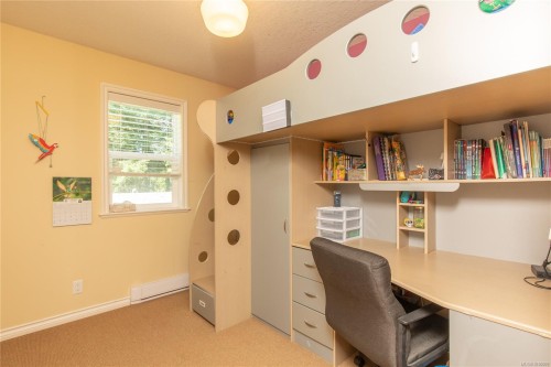 2956 Ridgeway Rd, Nanaimo, BC 