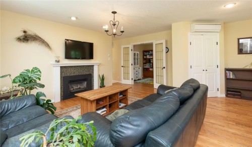 2956 Ridgeway Rd, Nanaimo, BC 