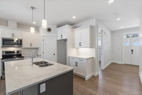 3825 Marjorie Way, Nanaimo, BC 