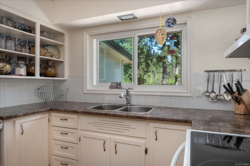 8959 Chemainus Rd, Chemainus, BC 