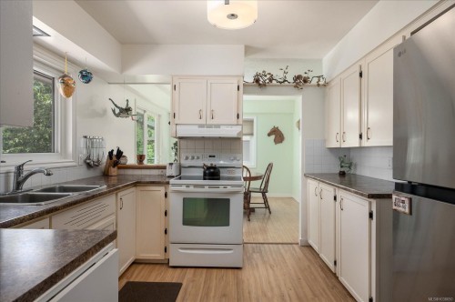 8959 Chemainus Rd, Chemainus, BC 
