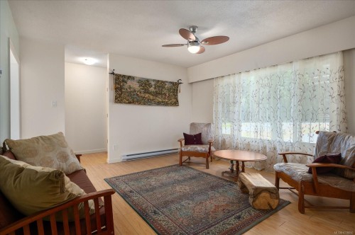 8959 Chemainus Rd, Chemainus, BC 