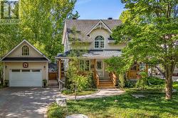 27 DON STREET Penetanguishene, ON L9M 1E5