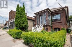 541 VAUGHAN ROAD Toronto, ON M6C 2R2