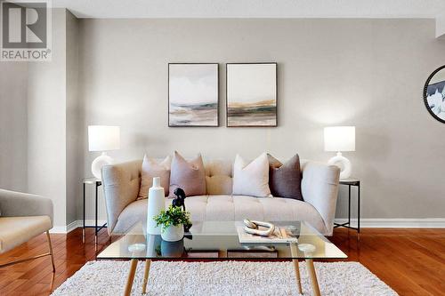 13 Howling Crescent, Ajax, ON - Indoor Photo Showing Living Room