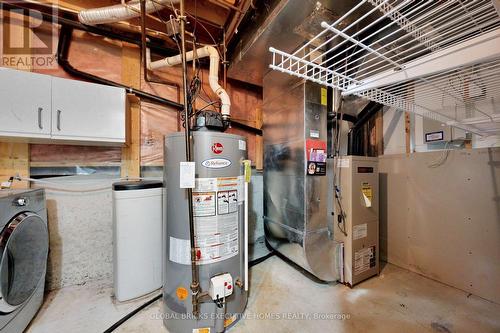 13 Howling Crescent, Ajax, ON - Indoor