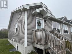 5 Larsen Street Mount Pearl, NL A1N 0J5