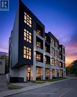 102 - 101 PINHEY STREET  Ottawa, ON K1Y 1V9