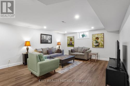 768 Dewhurst Avenue, Cornwall, ON - Indoor Photo Showing Living Room