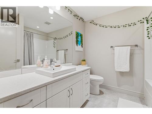Basement bathroom - 536 Tungsten Court, Kelowna, BC - Indoor Photo Showing Bathroom