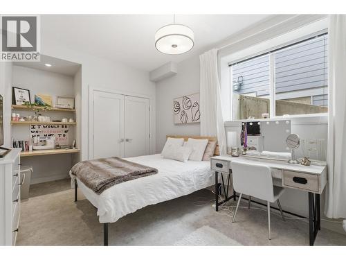 536 Tungsten Court, Kelowna, BC - Indoor Photo Showing Bedroom