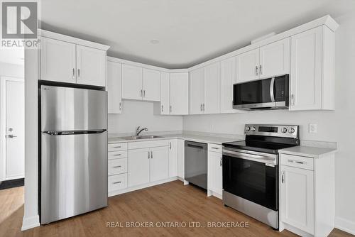 Unit #8B - 600 Second Street E, Cornwall, ON - Indoor Photo Showing Kitchen With Stainless Steel Kitchen With Double Sink