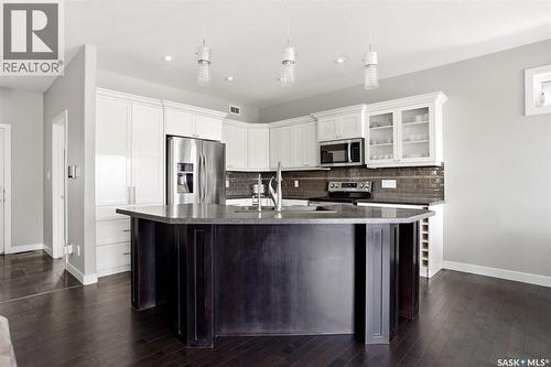 4113 Green Willow Terrace E, Regina, SK - Indoor Photo Showing Kitchen With Stainless Steel Kitchen With Upgraded Kitchen
