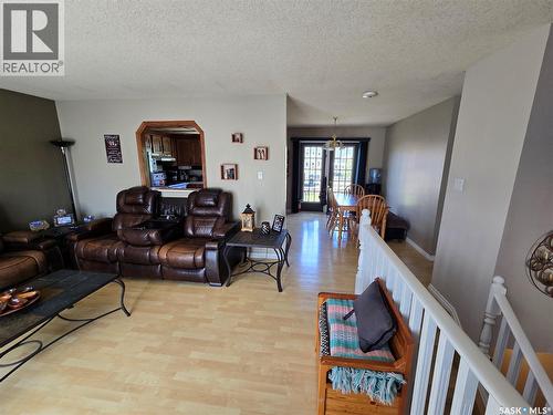 3464 Eagle Crescent, Prince Albert, SK - Indoor Photo Showing Living Room