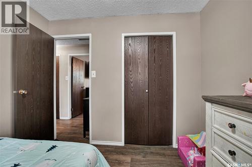 3831 Taylor Street E, Saskatoon, SK - Indoor Photo Showing Bedroom