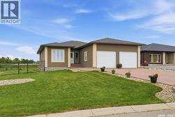 3 Iron Bridge TERRACE  Moose Jaw, SK S6J 0B5