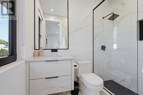 6 - 1452 Byron Baseline Road, London South (South K), ON - Indoor Photo Showing Bathroom