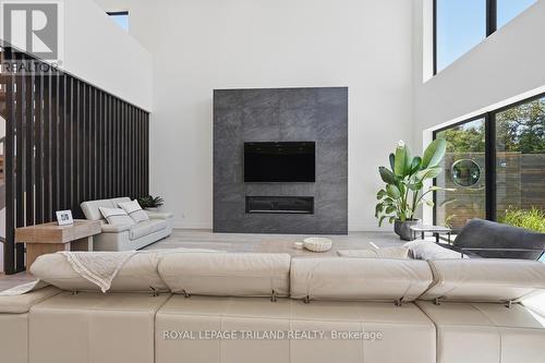 6 - 1452 Byron Baseline Road, London South (South K), ON - Indoor