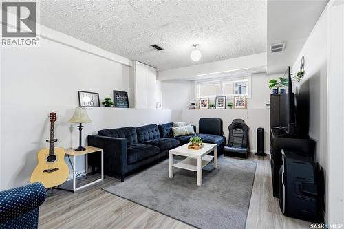 118 Laurentian Drive, Saskatoon, SK - Indoor