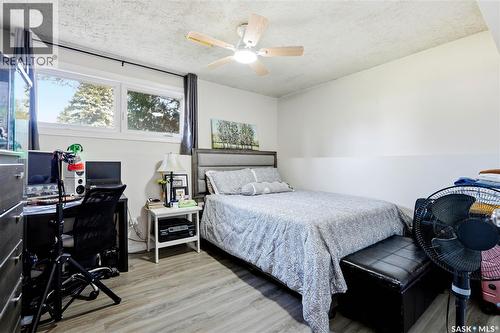 118 Laurentian Drive, Saskatoon, SK - Indoor Photo Showing Bedroom