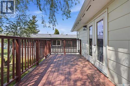 118 Laurentian Drive, Saskatoon, SK - Outdoor With Deck Patio Veranda With Exterior