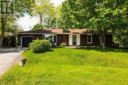 17 COBBLESTONE COURT Ottawa, ON K0A 1B0