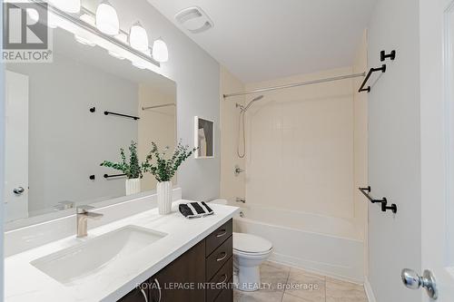132 Mancini Way E, Ottawa, ON - Indoor Photo Showing Bathroom