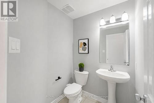132 Mancini Way E, Ottawa, ON - Indoor Photo Showing Bathroom