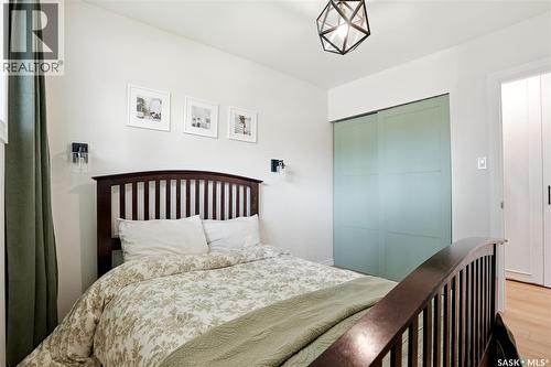 21 Potter Crescent, Saskatoon, SK - Indoor Photo Showing Bedroom