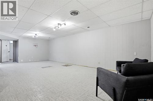 21 Potter Crescent, Saskatoon, SK - Indoor