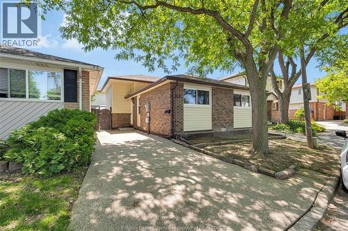 8245 ENFIELD PLACE  Windsor, ON N8S 4N2