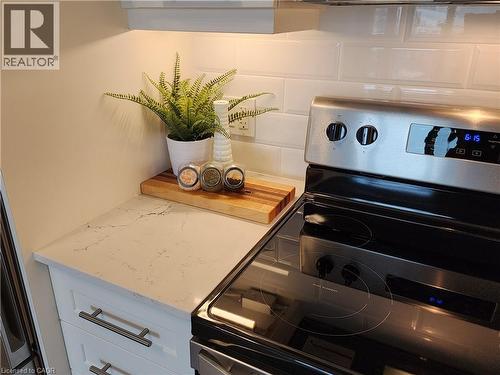 Stainless steel appliances - 385 Winston Road Unit# 709, Grimsby, ON - Indoor