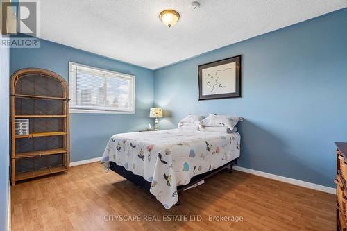 4356 Wakefield Crescent, Mississauga, ON - Indoor Photo Showing Bedroom