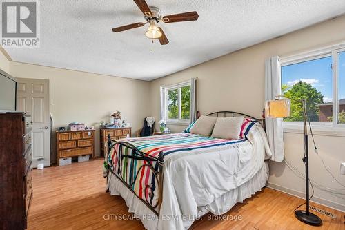 4356 Wakefield Crescent, Mississauga, ON - Indoor Photo Showing Bedroom