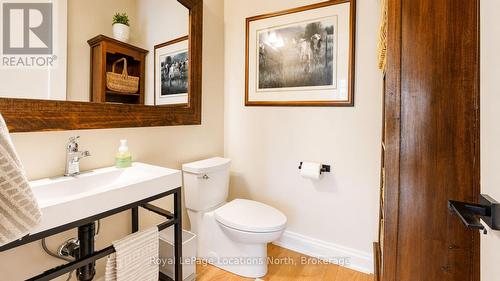 Main Floor Bathroom - 70 Plewes Drive, Collingwood, ON - Indoor Photo Showing Bathroom
