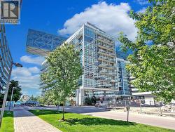401 - 29 QUEENS QUAY E Toronto, ON M5E 0A4