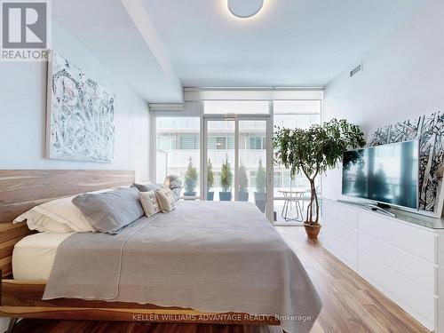 401 - 29 Queens Quay E, Toronto, ON - Indoor Photo Showing Bedroom