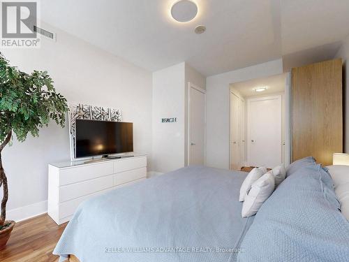 401 - 29 Queens Quay E, Toronto, ON - Indoor Photo Showing Bedroom