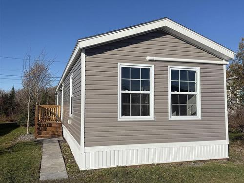 31 Johns Pass, Lower South River, NS 