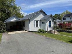 90 Church Street Liverpool, NS B0T 1K0