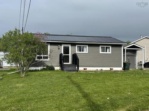 23 Snowden Avenue, Amherst, NS 